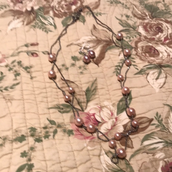 Pink Pearl Necklace & Matching Earrings - Picture 1 of 2